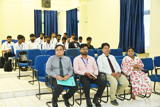 The ICFAI University, Raipur Organises Placement Drive by Aarsh AI Technologies for B.Tech & BCA Students